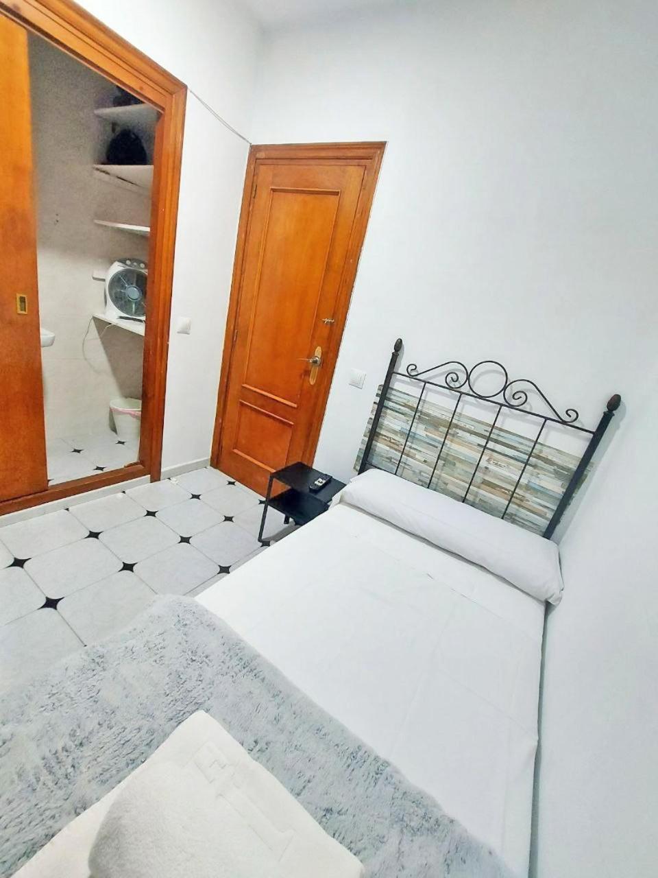 Guests House River Malaga Luaran gambar